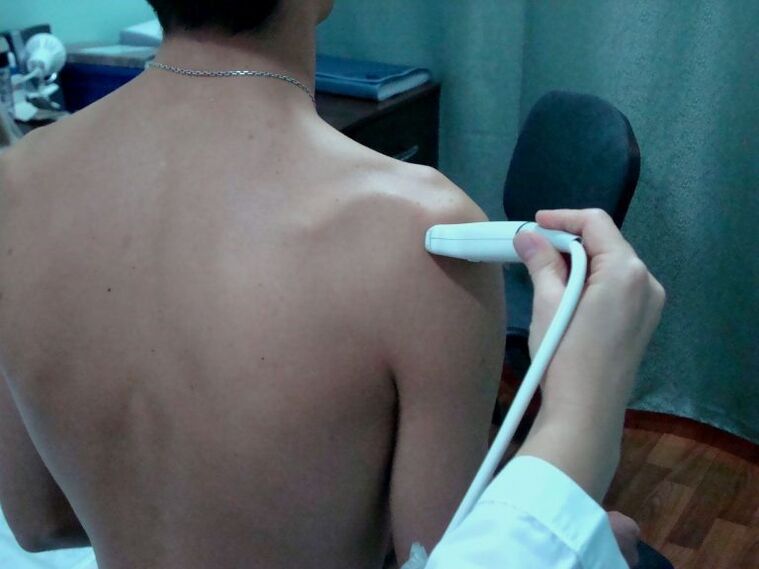 La moderna fisioterapia aiuterà a far fronte ai sintomi dell'artrosi della spalla nelle fasi iniziali